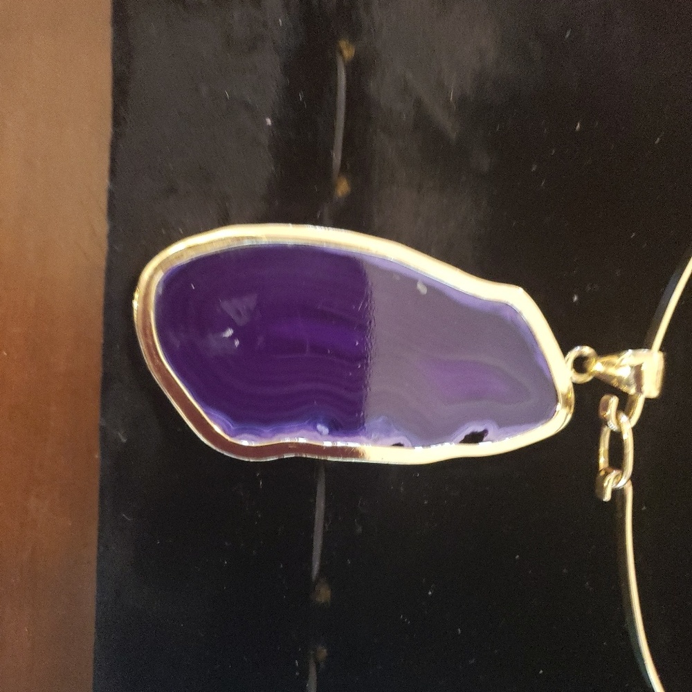 Geode Necklaces - Picture 2 of 4